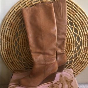 Wedge leather boots